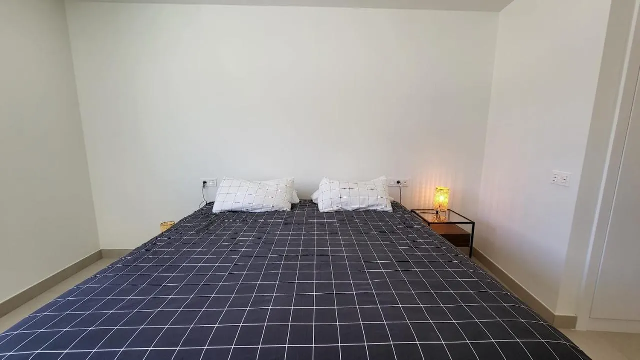 דירות מאלגה High End Large Ground Floor With Luxury Private Pool And Sea Views