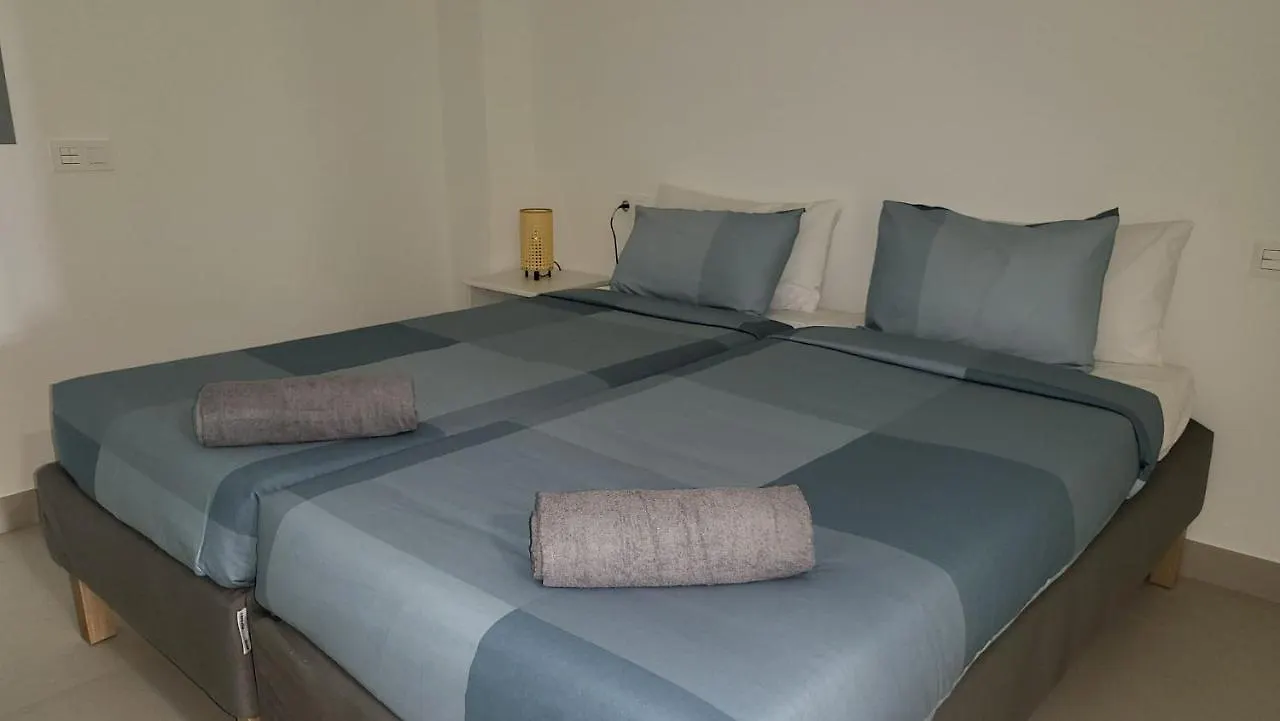 דירות מאלגה High End Large Ground Floor With Luxury Private Pool And Sea Views